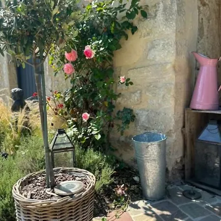 Aux Roses
